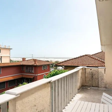 Bilocale A Picco Sul Mare - Vivere Housing * Marina di Pietrasanta