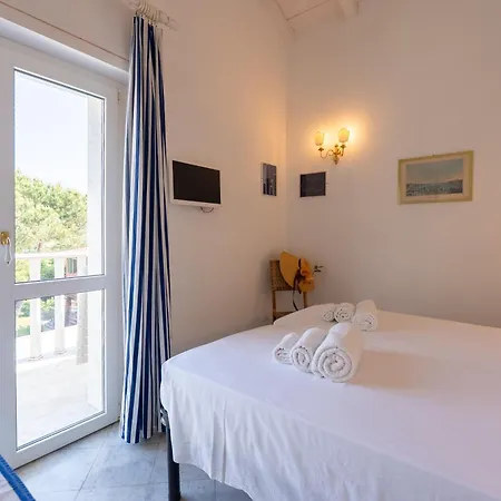 Bilocale A Picco Sul Mare - Vivere Housing * 马里纳-迪-皮特拉桑塔