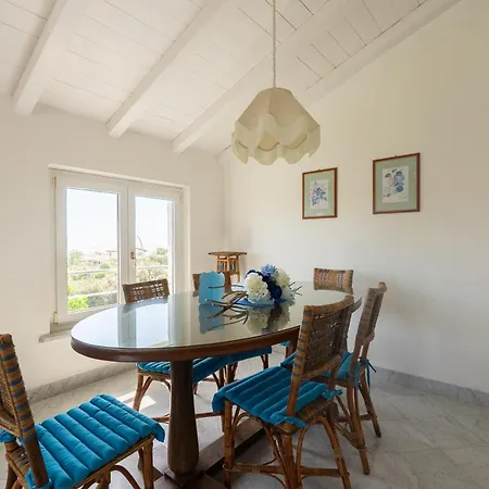 Bilocale A Picco Sul Mare - Vivere Housing Apartment *