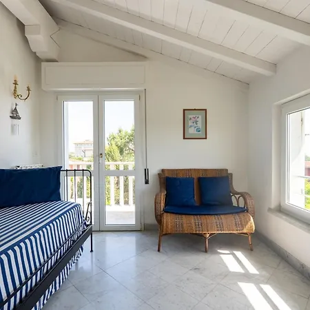 Apartment Bilocale A Picco Sul Mare - Vivere Housing