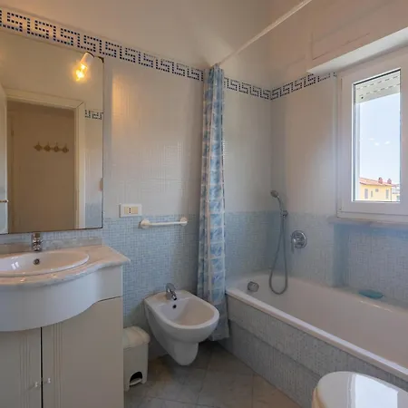 Bilocale A Picco Sul Mare - Vivere Housing Apartment